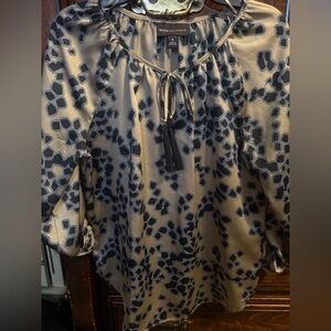 Dana Buchman Black and Tan Patterned Blouse